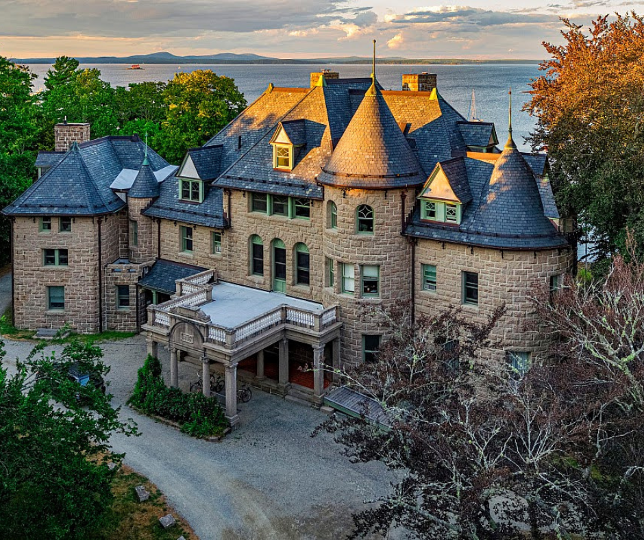 Turrets Building, CoA
