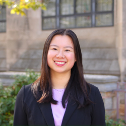 Julia Lin headshot