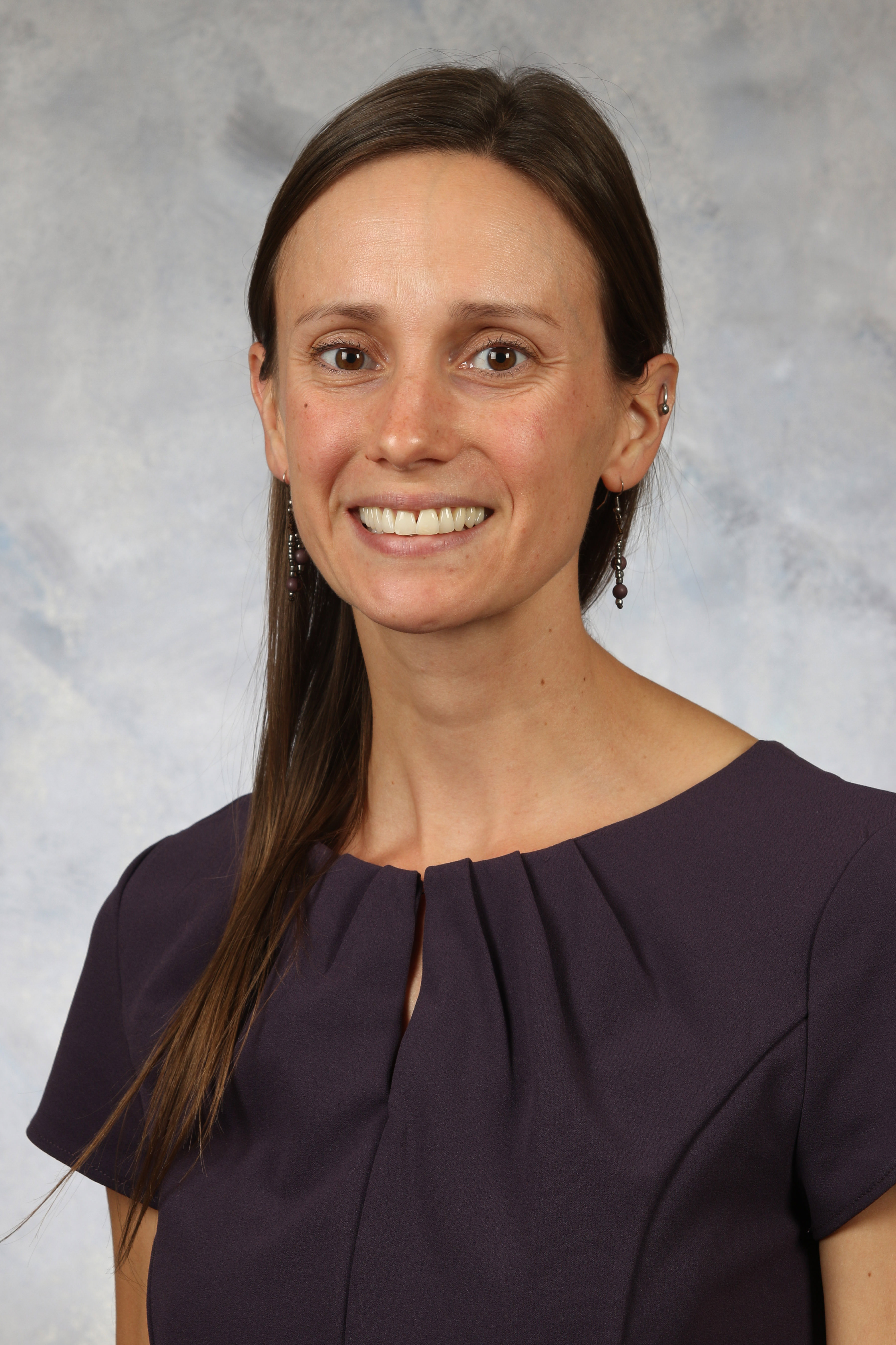 Sarah Elsey Headshot